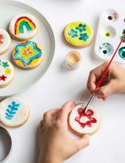 Craft & Crumb Little Artisan Biscuit And Craft Kit 900g 7 Craft & Crumb Little Artisan Biscuit And Craft Kit 900g -Boutique Gourmet Store R03915964 ALT02