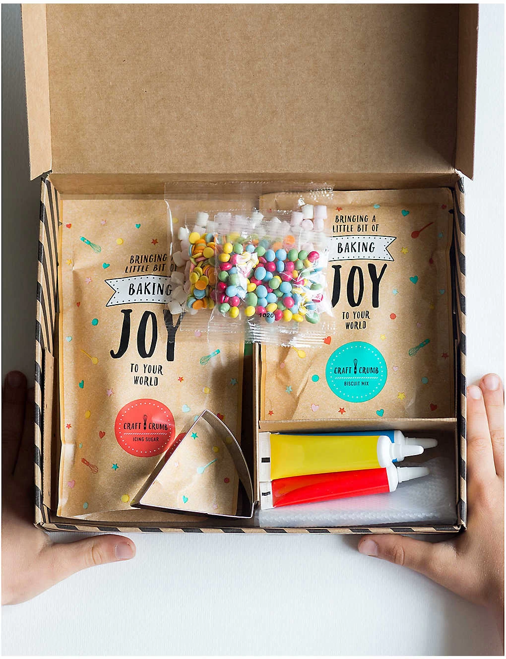 Essential Craft & Crumb Pizza Lovers Biscuit And Craft Kit 650g 4 Essential Craft & Crumb Pizza Lovers Biscuit And Craft Kit 650g - Image 2