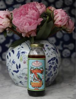 Poon's Chilli Vinegar Dressing 250ml -Boutique Gourmet Store R04011656 ALT02