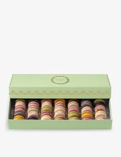 Intemporel Assorted Macarons Gift Box Of 35
