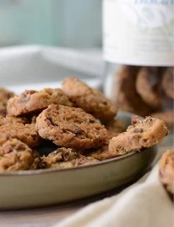 Delicario Taggiasca Olives And Capers Biscuits 200g 7 Delicario Taggiasca Olives And Capers Biscuits 200g -Boutique Gourmet Store R04168315 ALT02